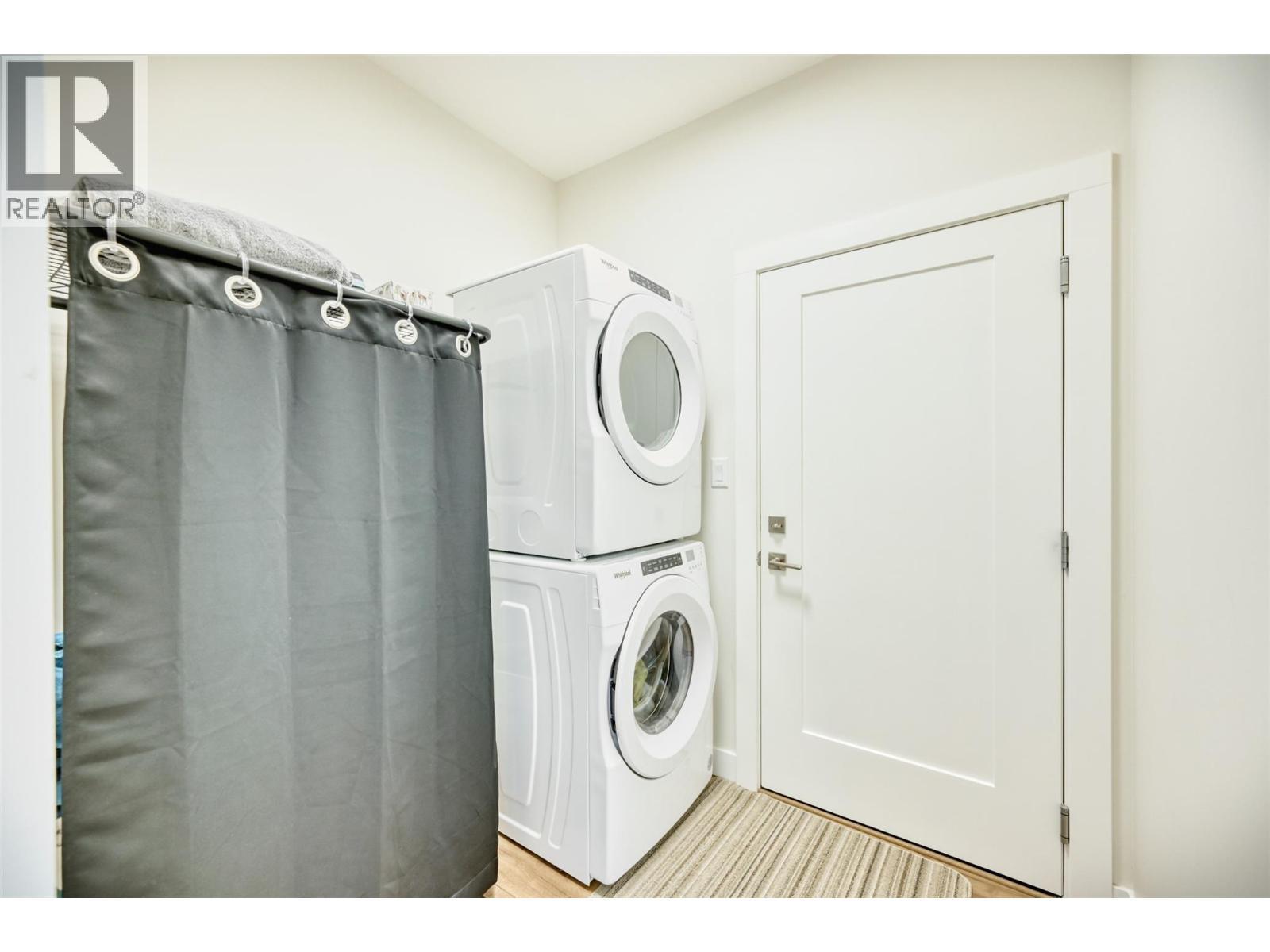 11 Wood Duck Way, Osoyoos, BC - Indoor Photo Showing Laundry Room