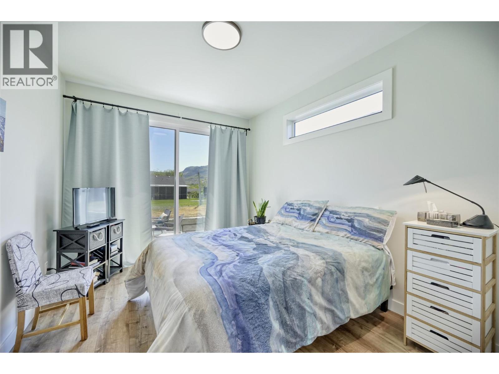 11 Wood Duck Way, Osoyoos, BC - Indoor Photo Showing Bedroom