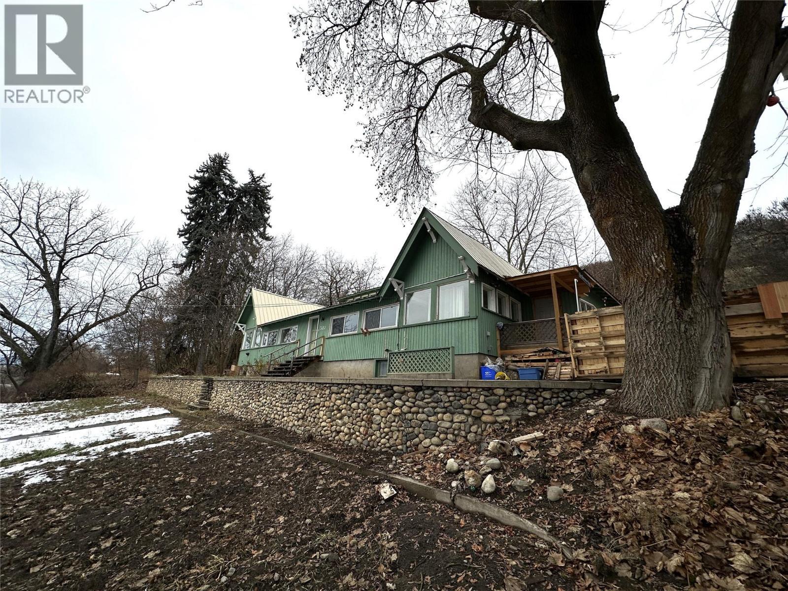 7652/7626 Old Kamloops Road, Vernon, BC - Outdoor