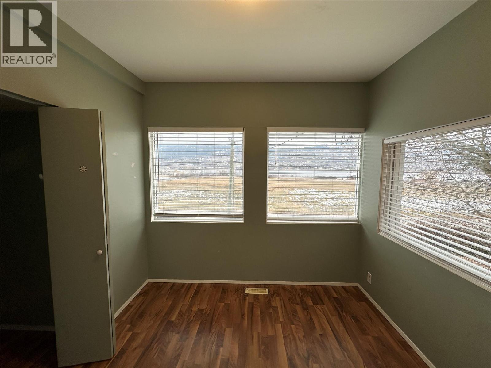 7652/7626 Old Kamloops Road, Vernon, BC - Indoor Photo Showing Other Room
