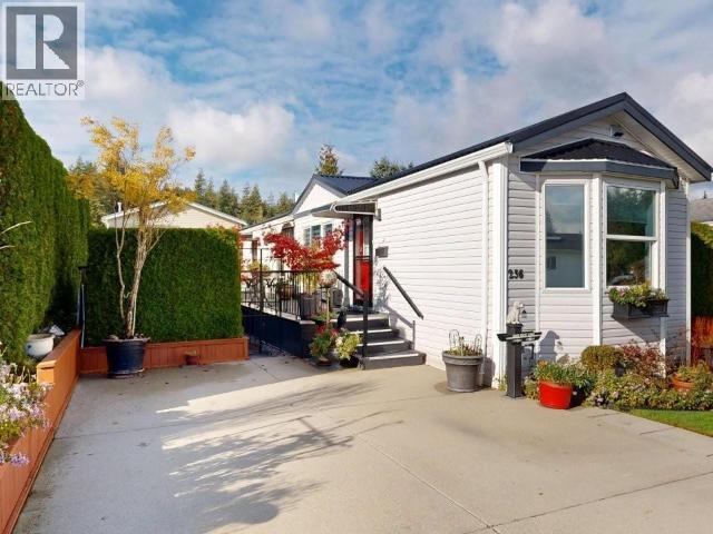 236-7575 Duncan Street, Powell River, BC - Outdoor