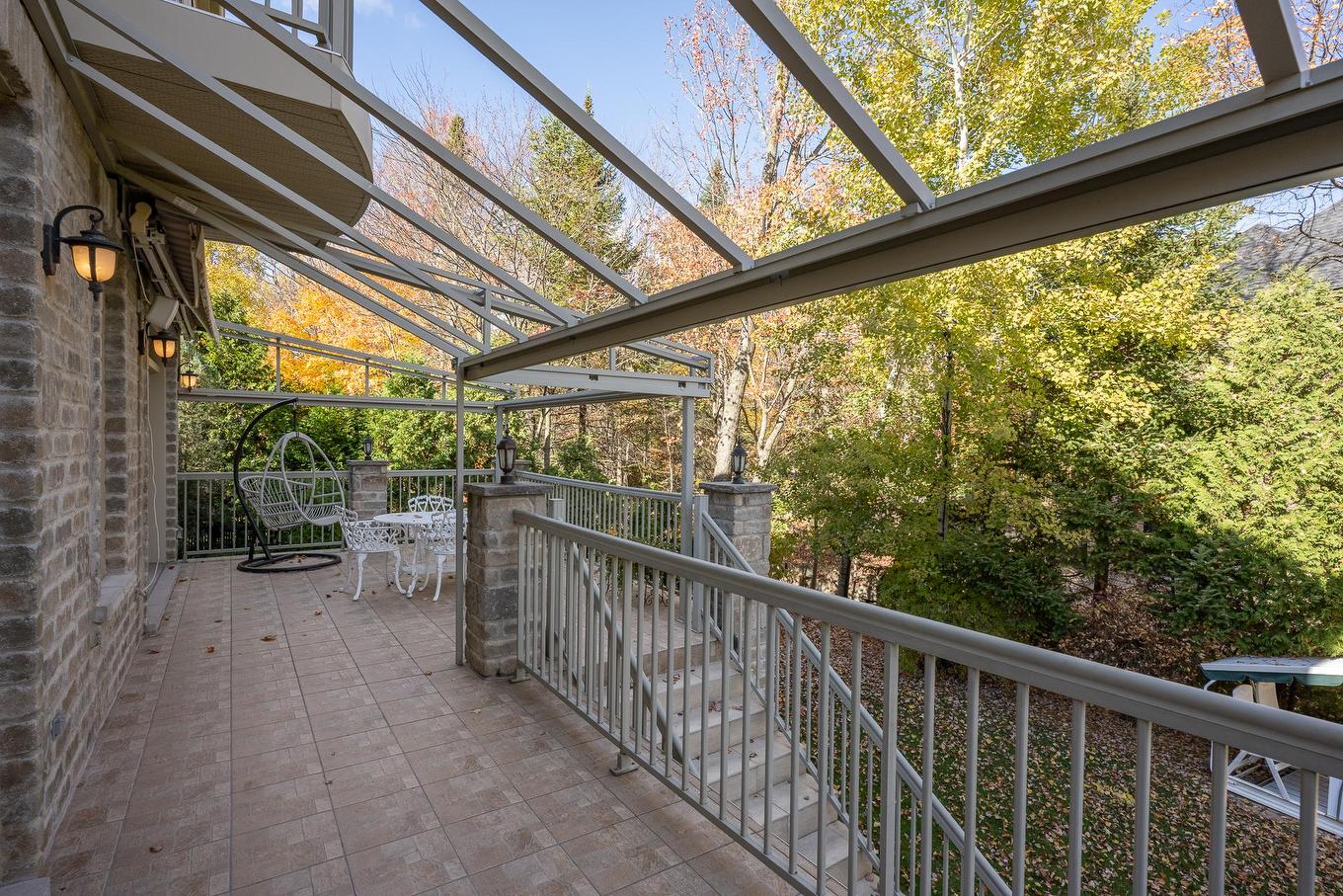 Balcony - 2 Place De Montmedy, Lorraine, QC - Outdoor With Exterior