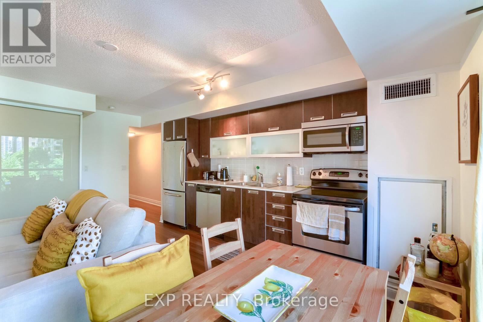 308 - 28 Ted Rogers Way, Toronto, ON - Indoor Photo Showing Kitchen With Stainless Steel Kitchen