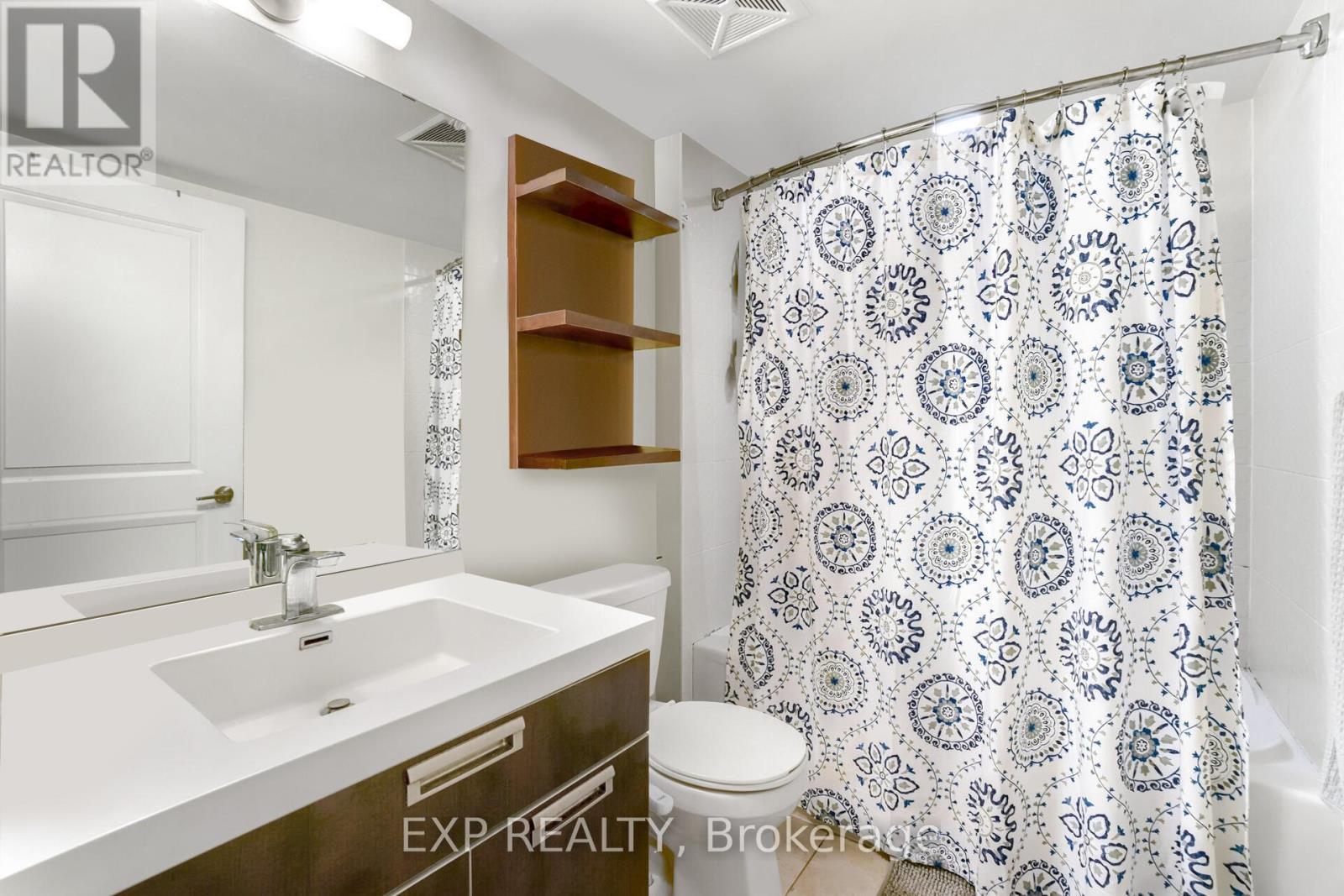 308 - 28 Ted Rogers Way, Toronto, ON - Indoor Photo Showing Bathroom