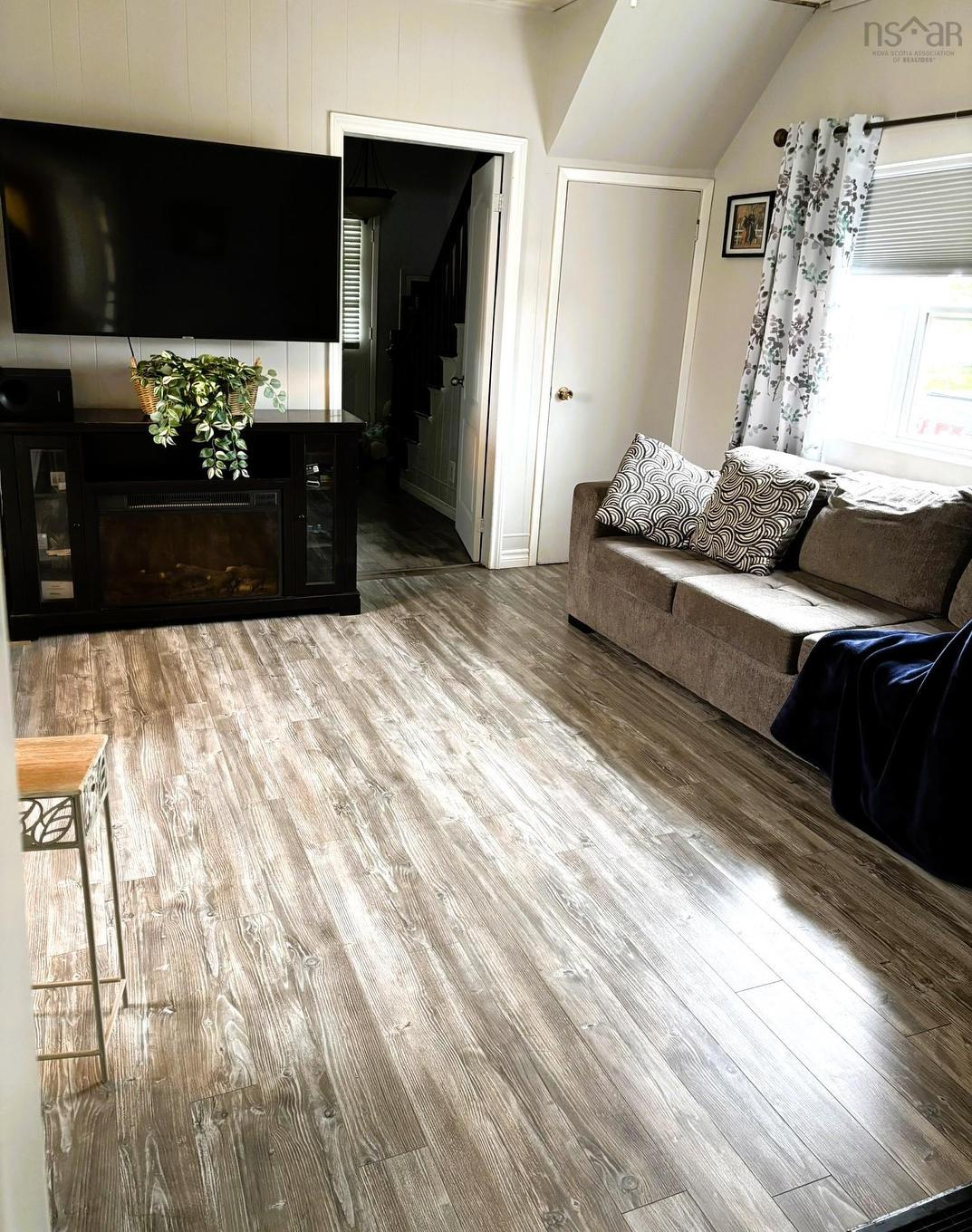 1 Beaverdam Road, Parrsboro, NS