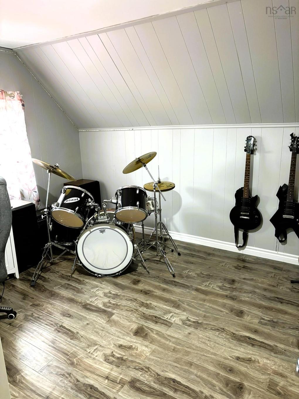 1 Beaverdam Road, Parrsboro, NS