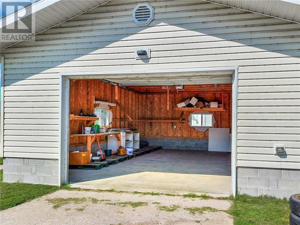 10494-10496 Highway 17, Verner, ON