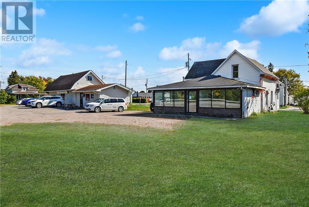 10494-10496 Highway 17, Verner, ON