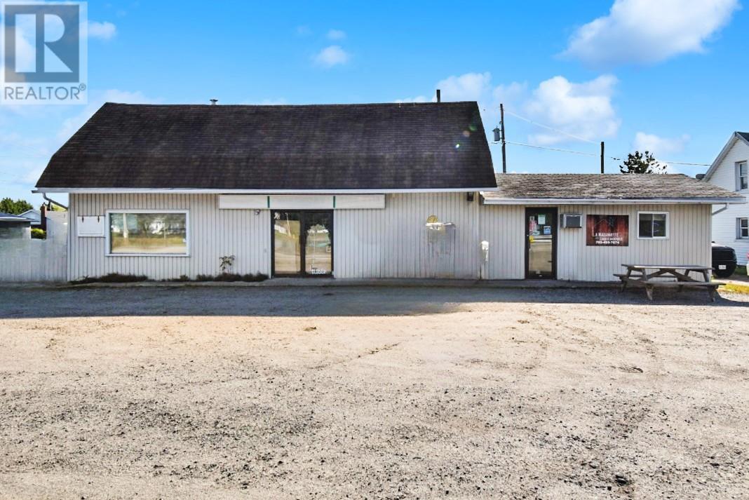 10494-10496 Highway 17, Verner, ON