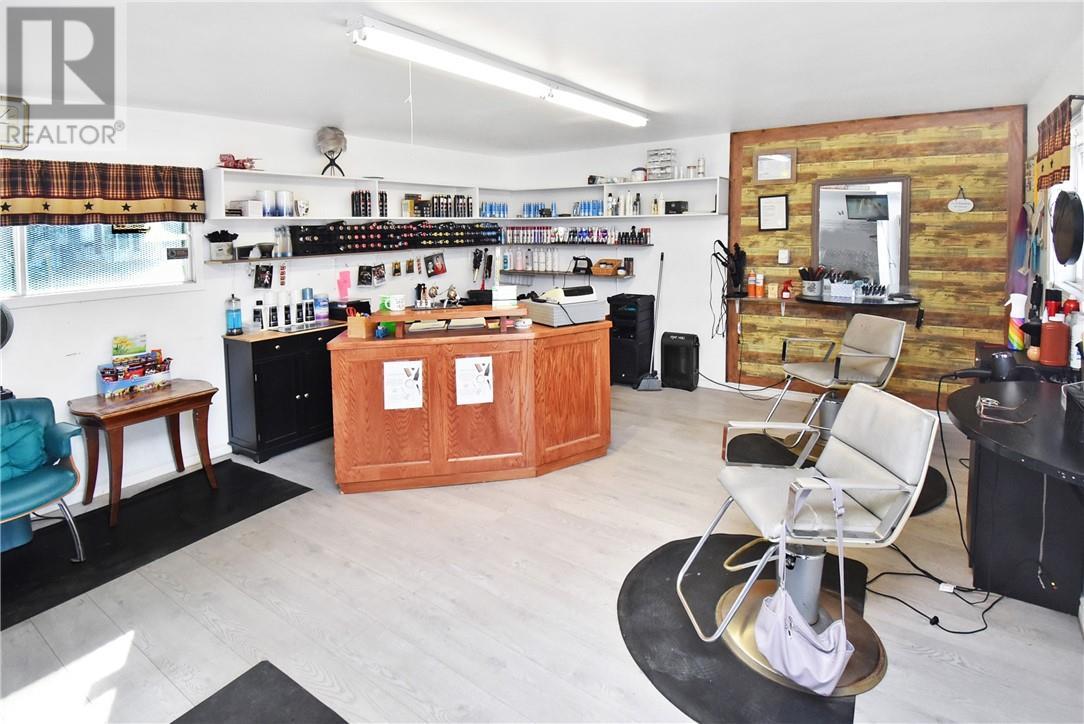 10494-10496 Highway 17, Verner, ON