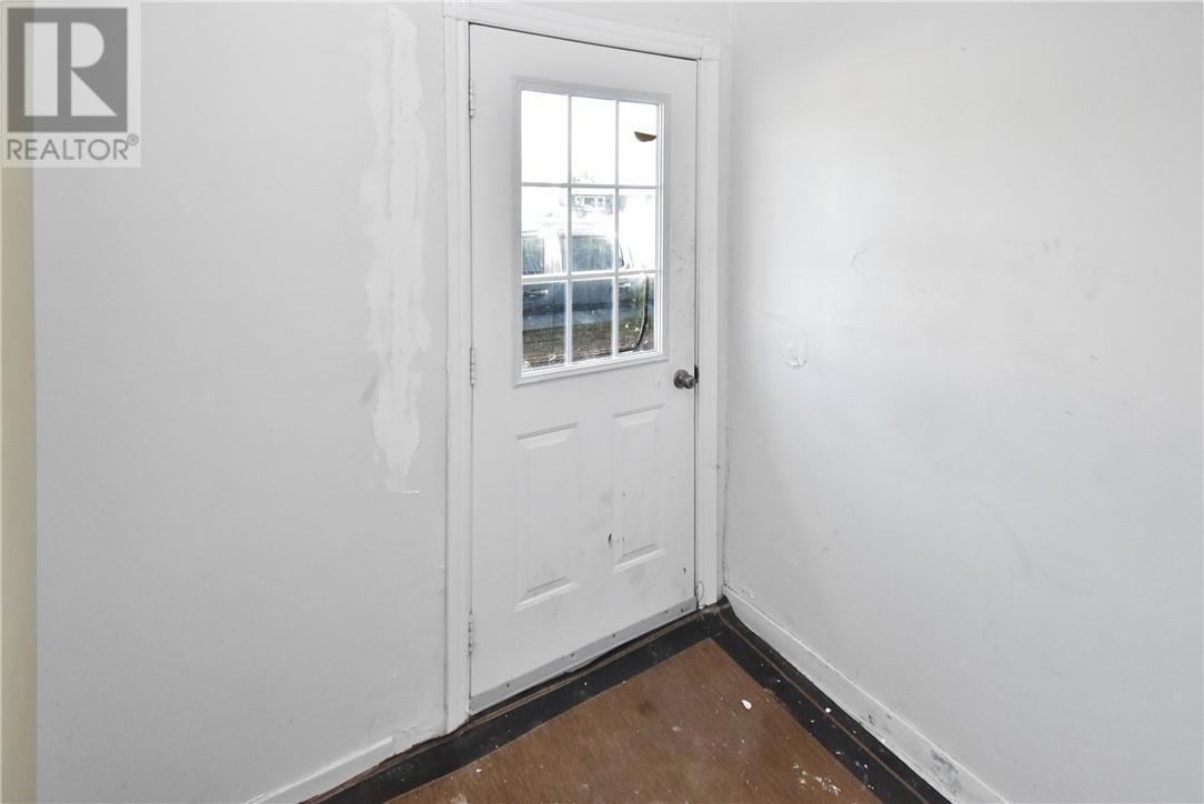 10494-10496 Highway 17, Verner, ON