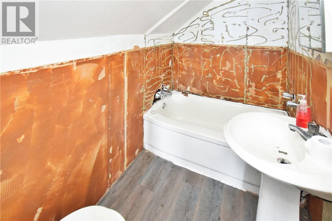 10494-10496 Highway 17, Verner, ON