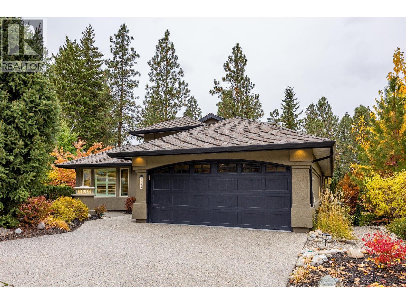 3929 Gallaghers Circle, Kelowna, BC - Outdoor
