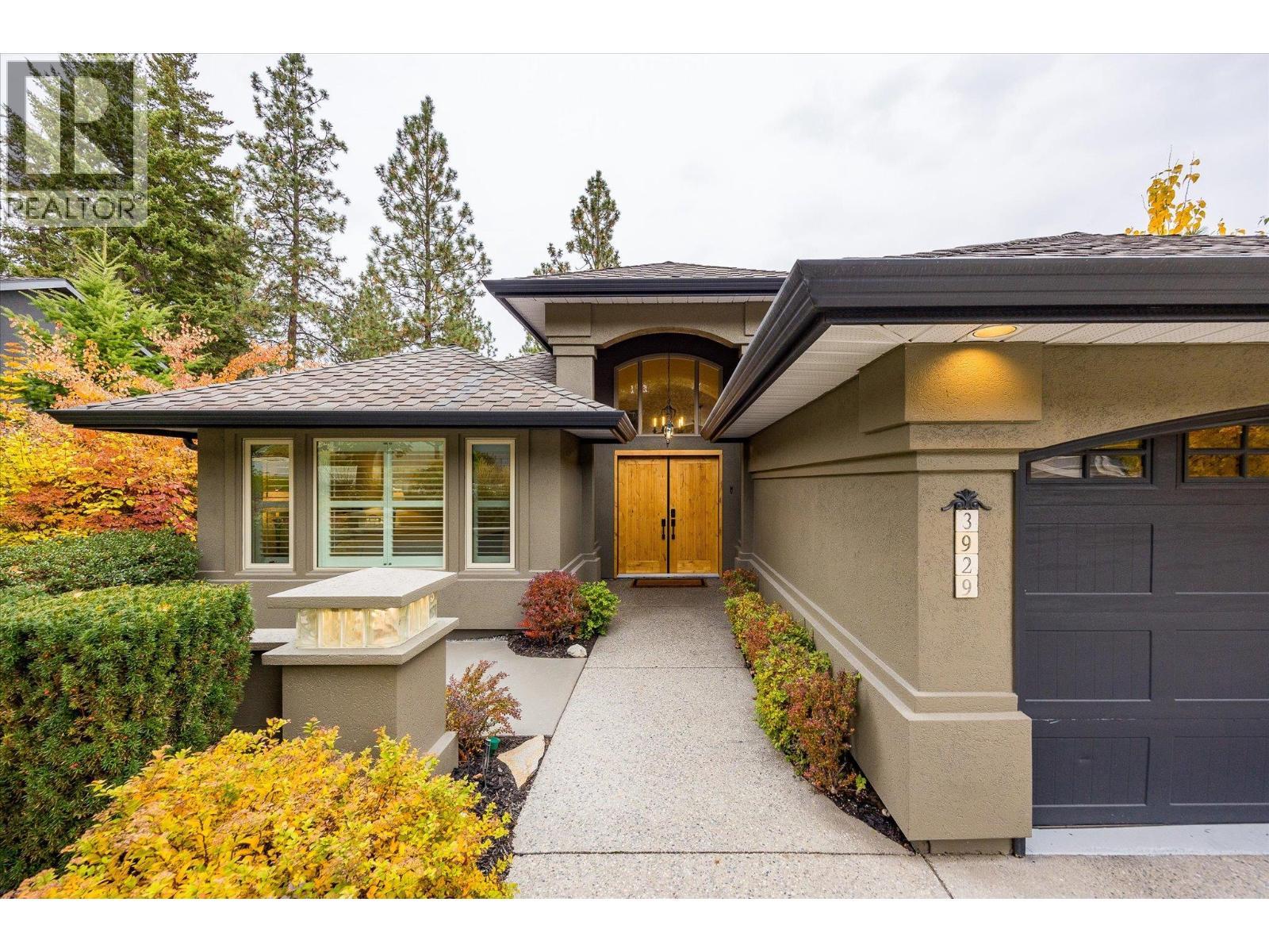 3929 Gallaghers Circle, Kelowna, BC - Outdoor