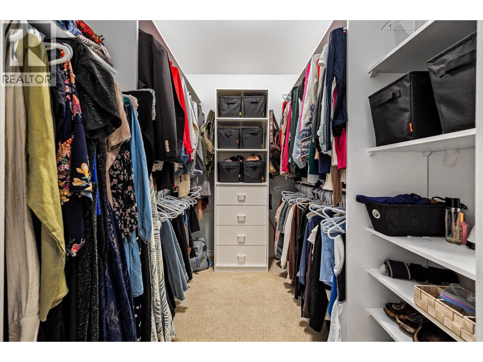 3929 Gallaghers Circle, Kelowna, BC - Indoor With Storage