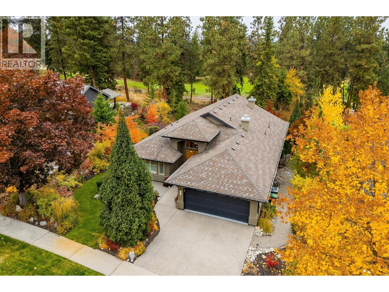 3929 Gallaghers Circle, Kelowna, BC - Outdoor