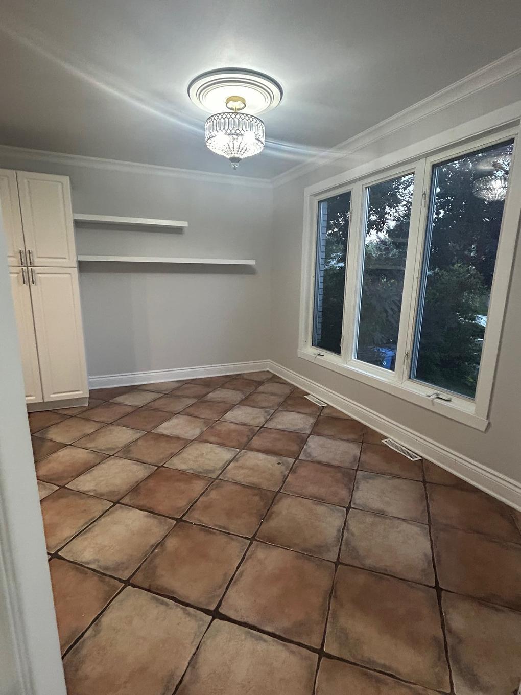 Cuisine - 4010 Rue Mance, Longueuil (Saint-Hubert), QC - Indoor Photo Showing Other Room