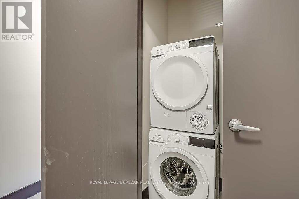 In Suite Laundry - 201 - 121 King Street E, Hamilton, ON - Indoor Photo Showing Laundry Room