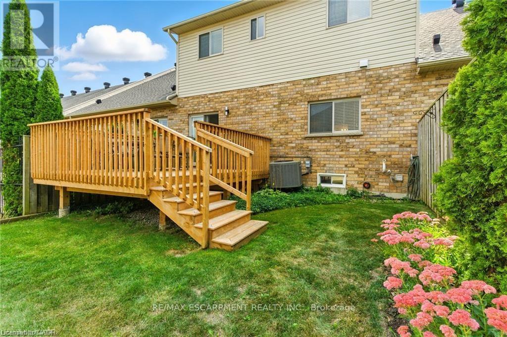 20 - 310 Southbrook Drive, Hamilton, ON - Outdoor With Exterior