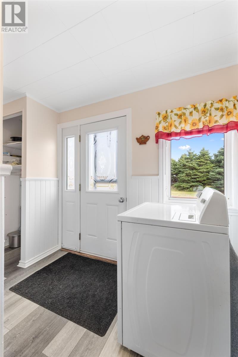 14 Hacketts Lane, Trepassey, NL - Indoor Photo Showing Laundry Room