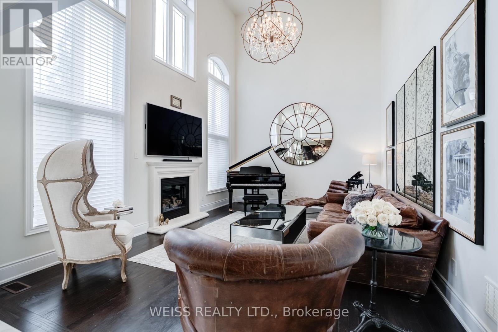 43 Chesney Crescent, Vaughan, ON - Indoor With Fireplace