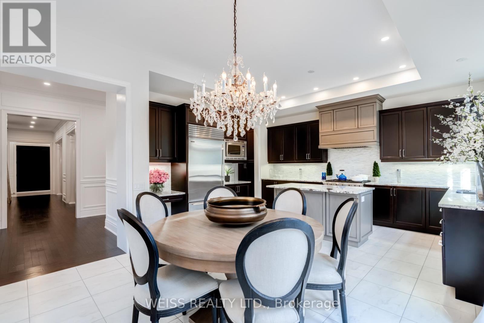 43 Chesney Crescent, Vaughan, ON - Indoor Photo Showing Dining Room