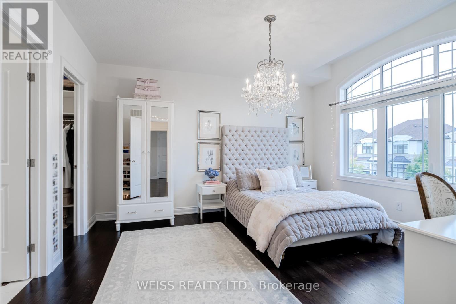 43 Chesney Crescent, Vaughan, ON - Indoor Photo Showing Bedroom