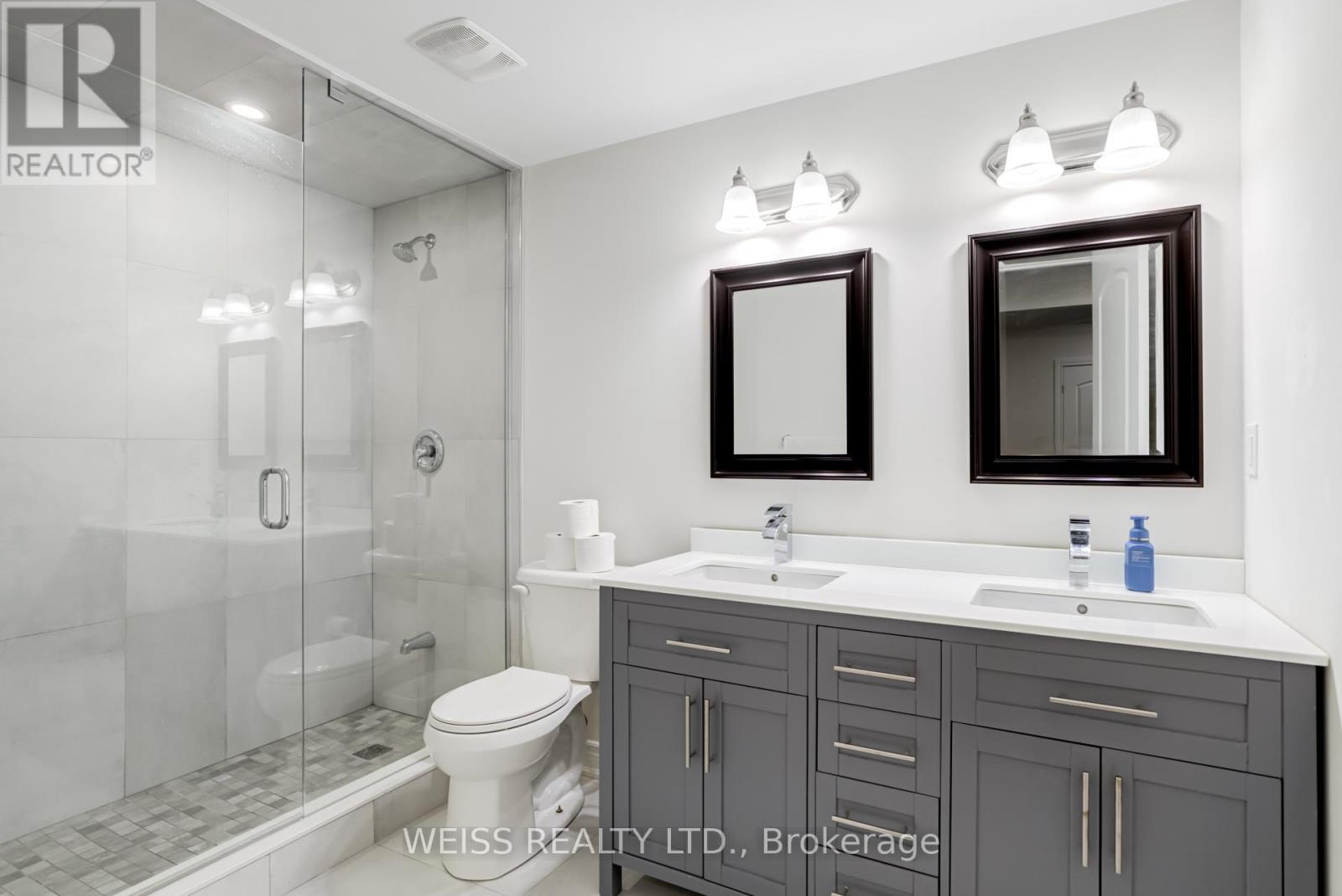 43 Chesney Crescent, Vaughan, ON - Indoor Photo Showing Bathroom