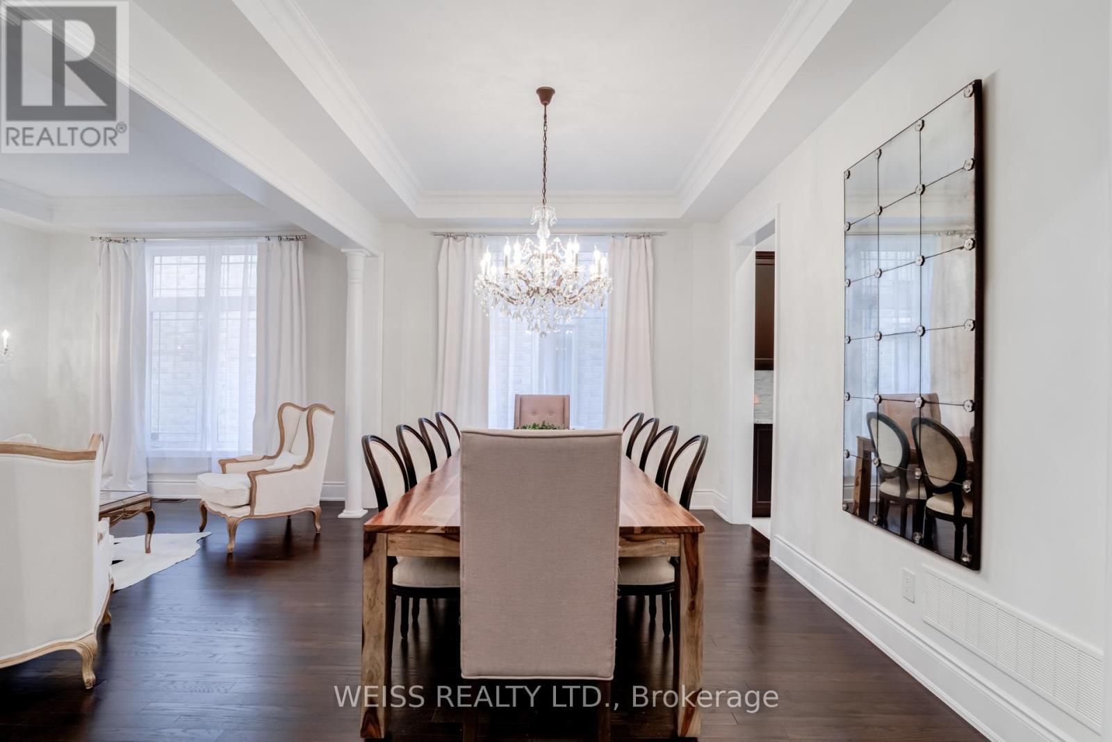 43 Chesney Crescent, Vaughan, ON - Indoor Photo Showing Dining Room