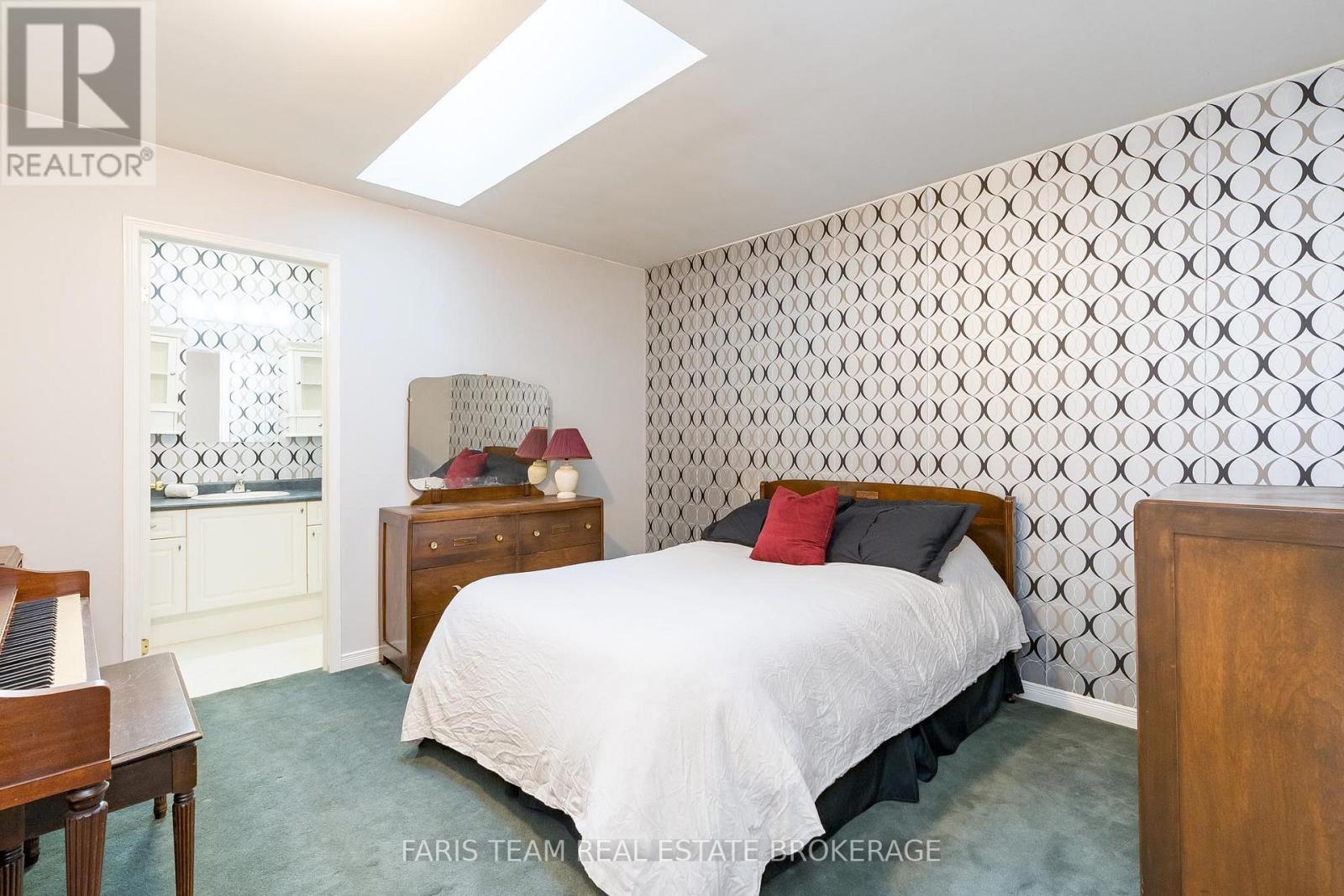 9 Julia Crescent, Orillia, ON - Indoor Photo Showing Bedroom
