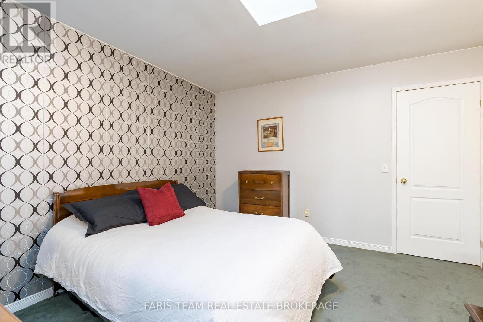 9 Julia Crescent, Orillia, ON - Indoor Photo Showing Bedroom