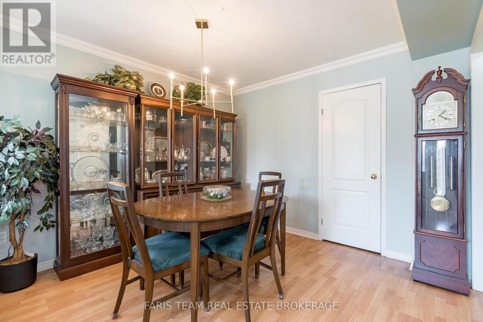 9 Julia Crescent, Orillia, ON - Indoor Photo Showing Dining Room