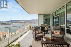 No units looking in to the condo -