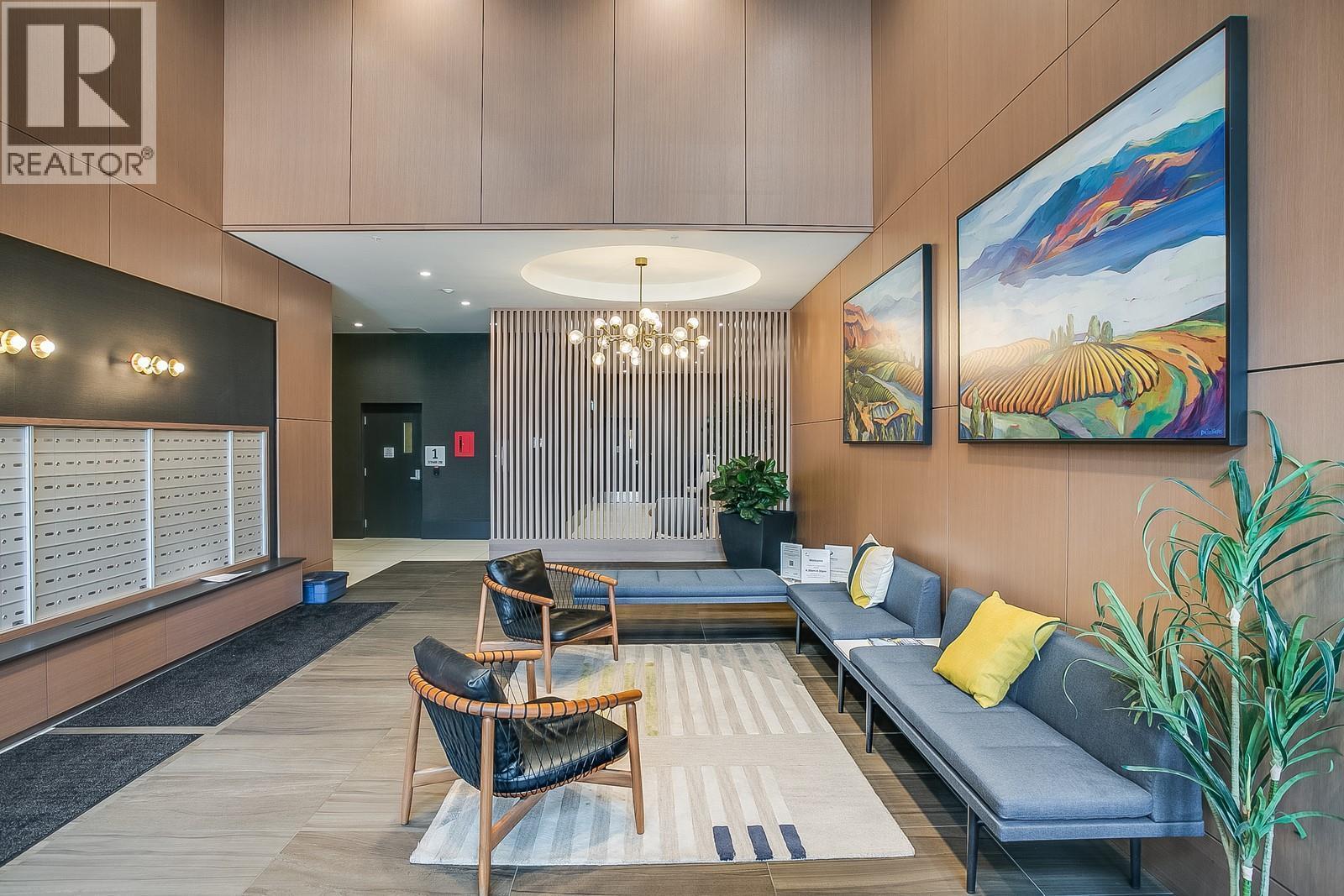 Modern stylish foyer - 1181 Sunset Drive Unit# 2602, Kelowna, BC - Indoor Photo Showing Other Room