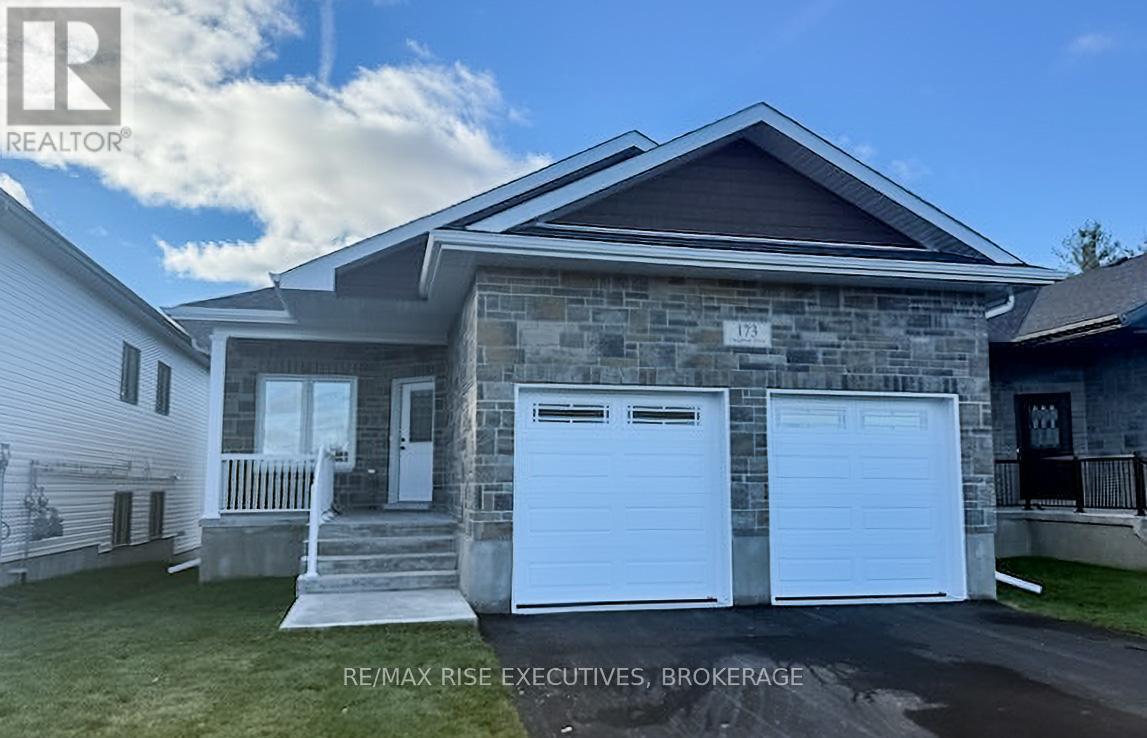173 Creighton Drive, Loyalist (Odessa), ON - Outdoor