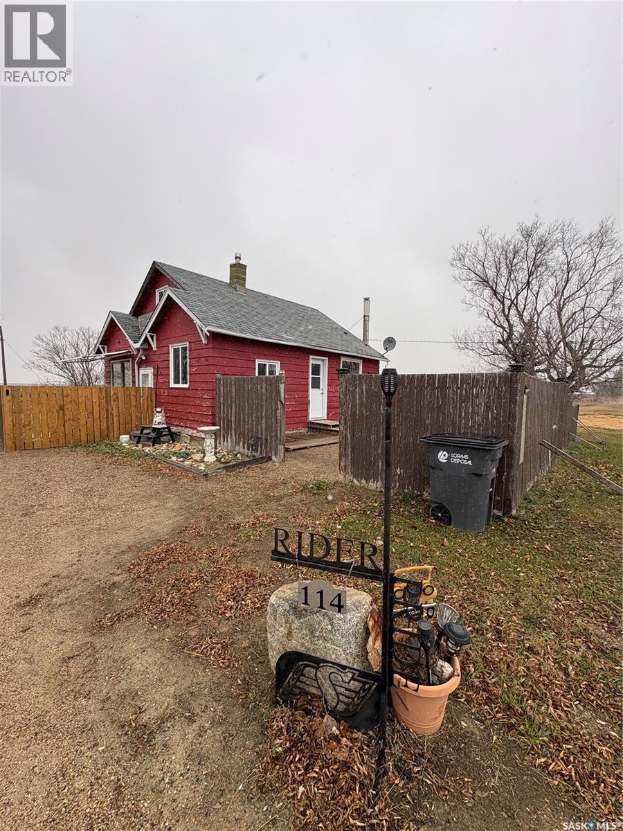 114 Mcintosh Street, Markinch, SK - Outdoor