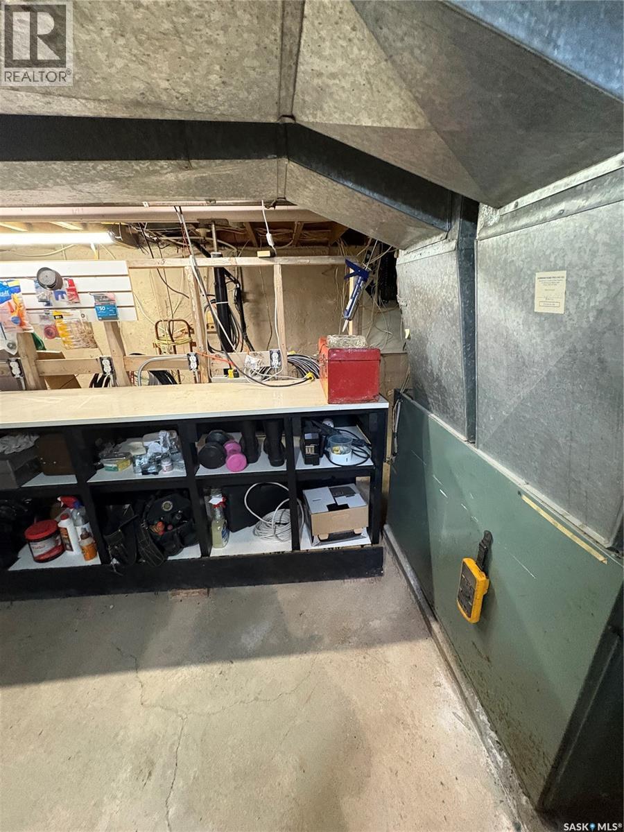 114 Mcintosh Street, Markinch, SK - Indoor