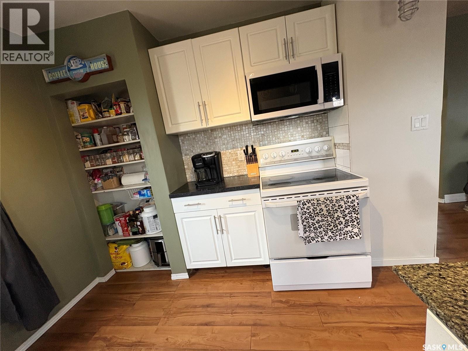 114 Mcintosh Street, Markinch, SK - Indoor Photo Showing Kitchen