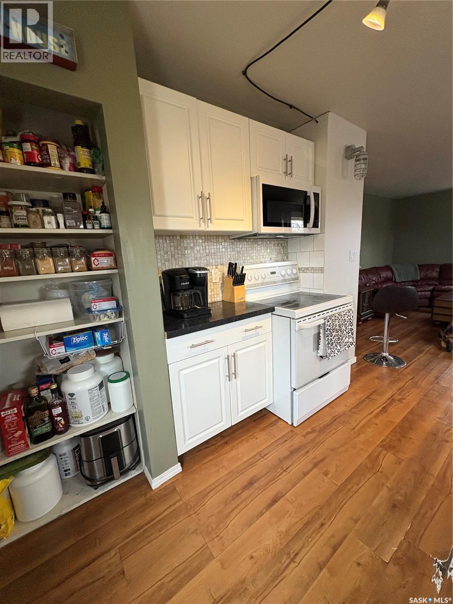 114 Mcintosh Street, Markinch, SK - Indoor Photo Showing Kitchen