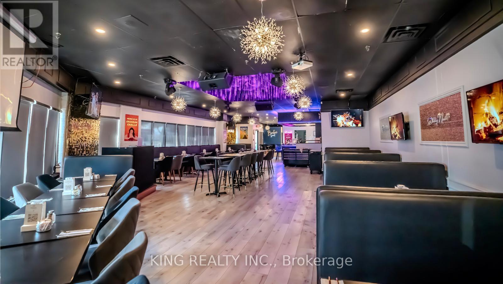 1 - 3300 Steeles Avenue W, Vaughan, ON