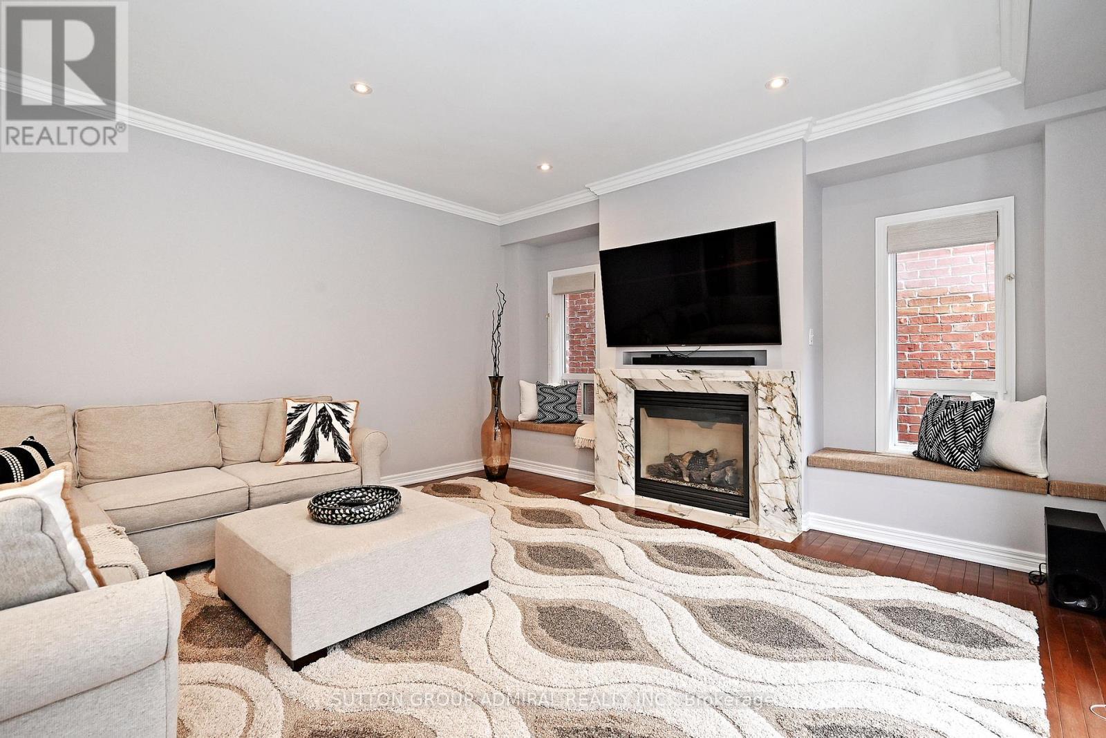 32 Seabreeze Avenue, Vaughan, ON - Indoor Photo Showing Living Room With Fireplace