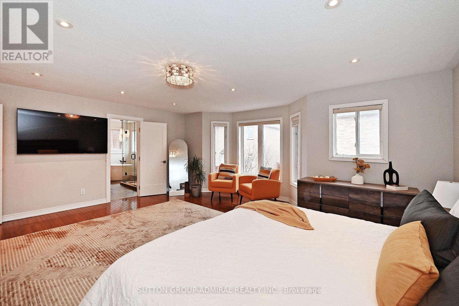 32 Seabreeze Avenue, Vaughan, ON - Indoor Photo Showing Bedroom