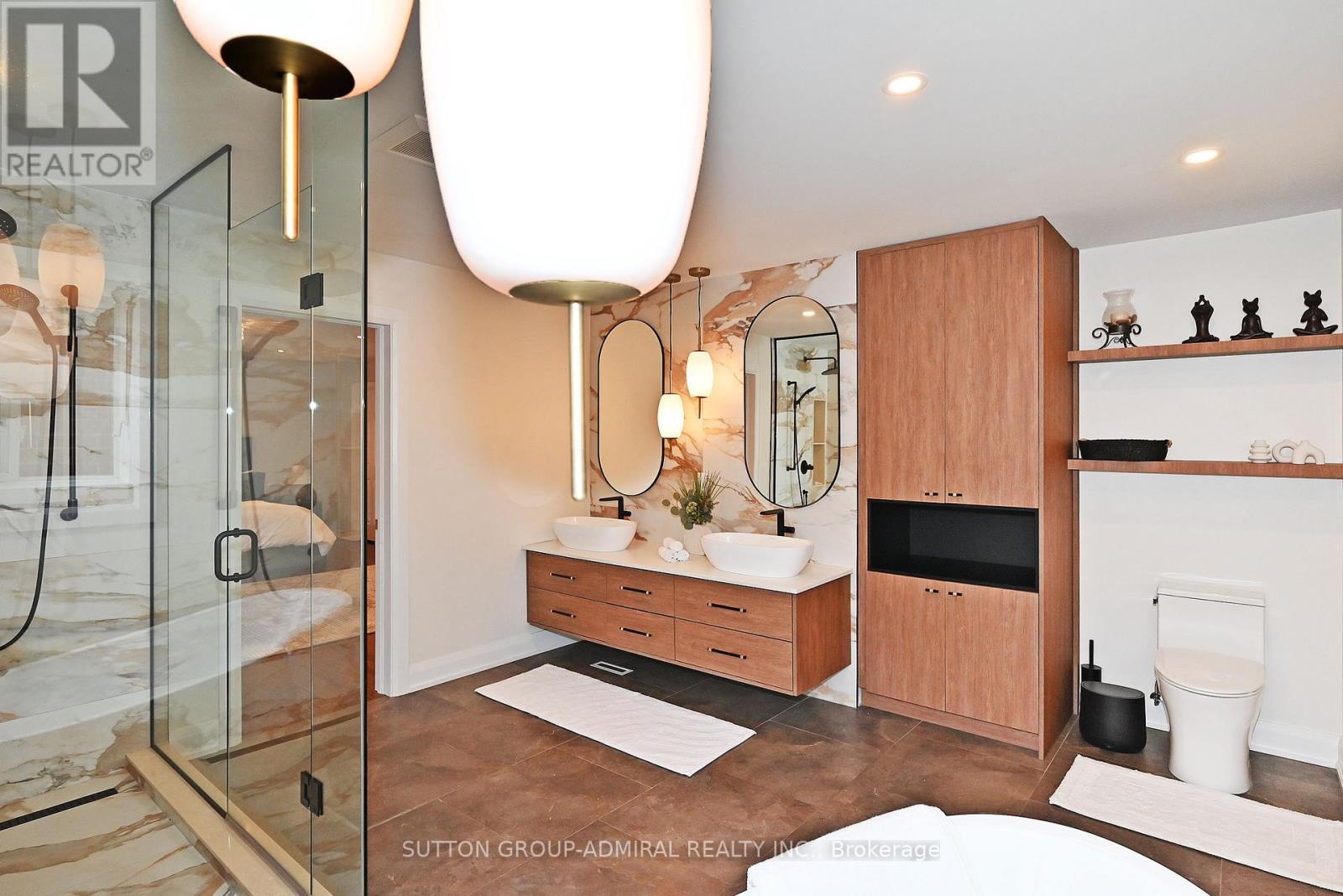 32 Seabreeze Avenue, Vaughan, ON - Indoor Photo Showing Bathroom