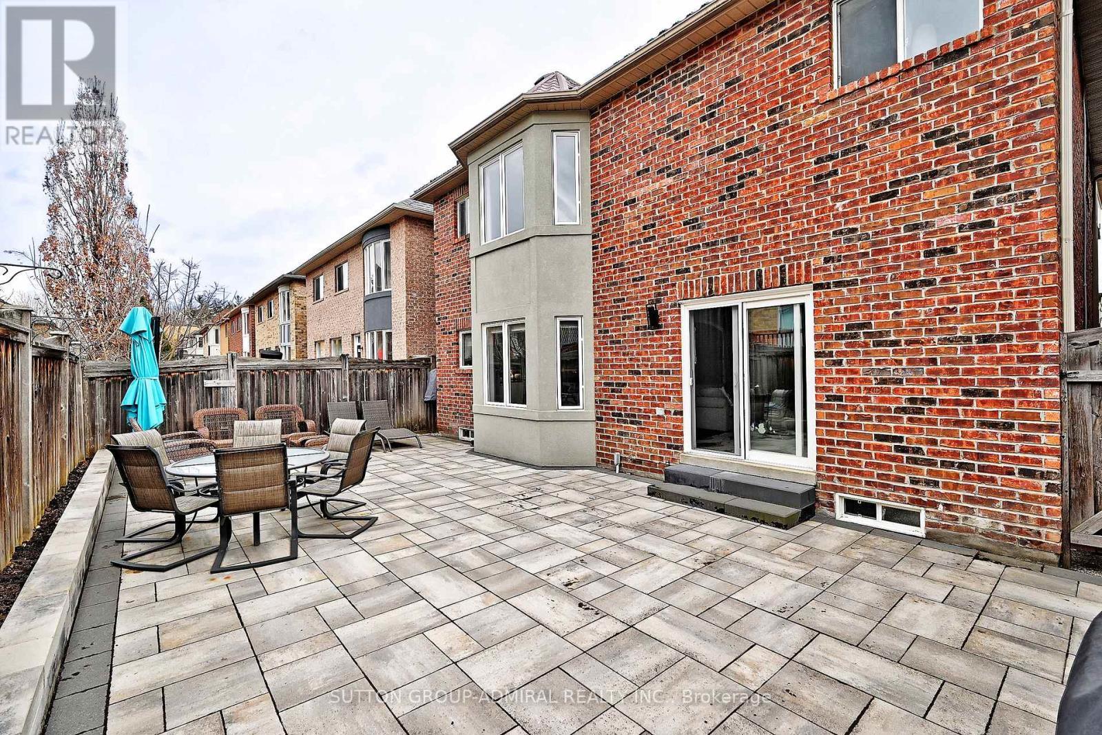 32 Seabreeze Avenue, Vaughan, ON - Outdoor With Deck Patio Veranda
