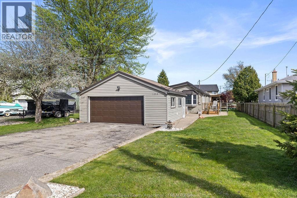 192 Mill, Lakeshore, ON - Outdoor