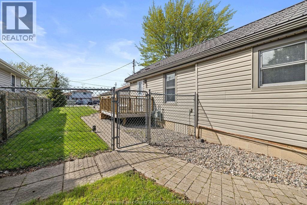 192 Mill, Lakeshore, ON - Outdoor