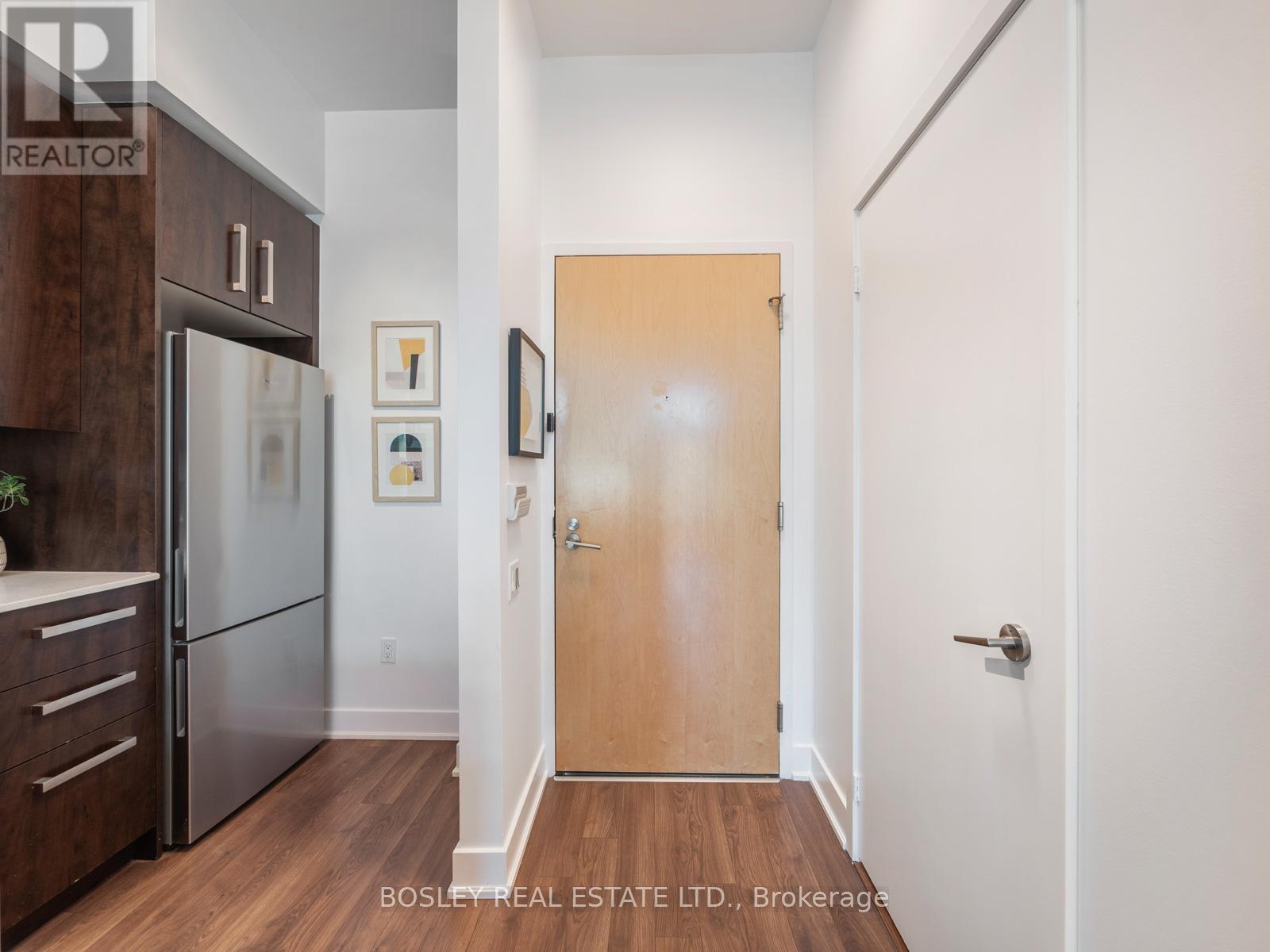 Th 1 - 1048 Broadview Avenue, Toronto, ON - Indoor