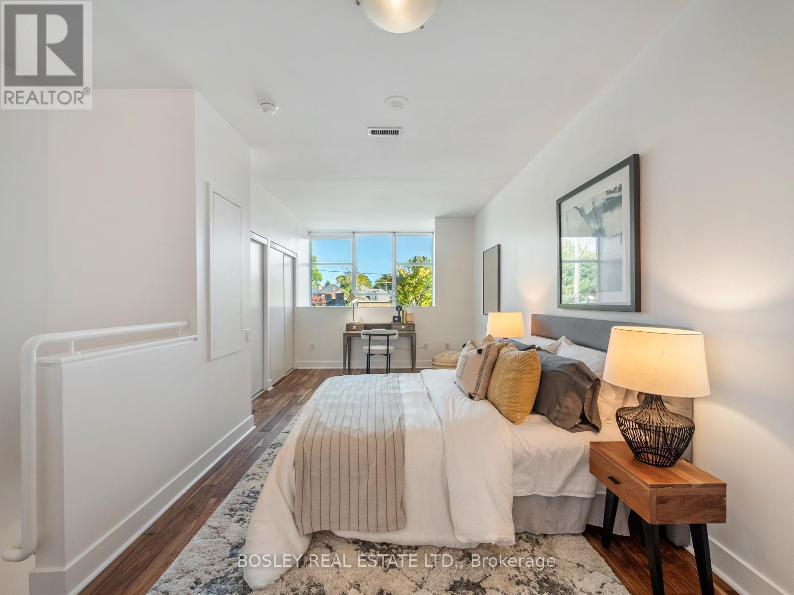 Th 1 - 1048 Broadview Avenue, Toronto, ON - Indoor Photo Showing Bedroom