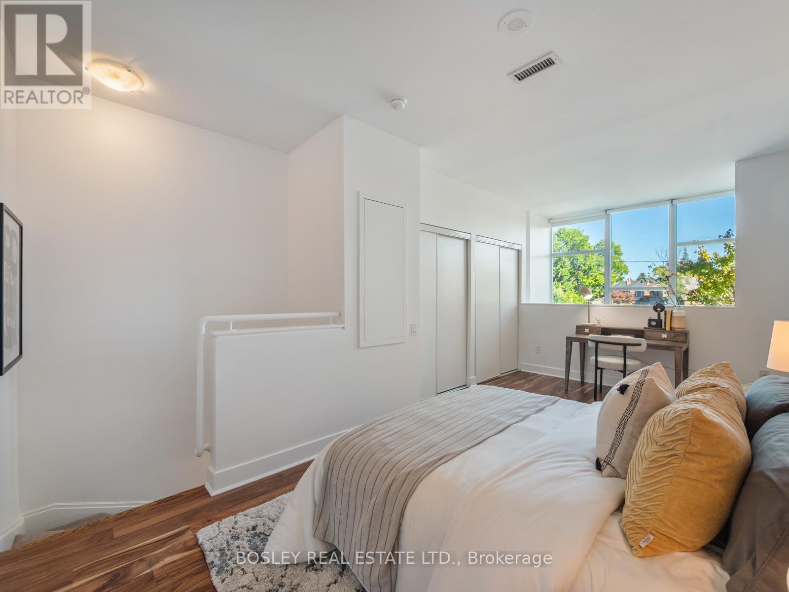 Th 1 - 1048 Broadview Avenue, Toronto, ON - Indoor Photo Showing Bedroom