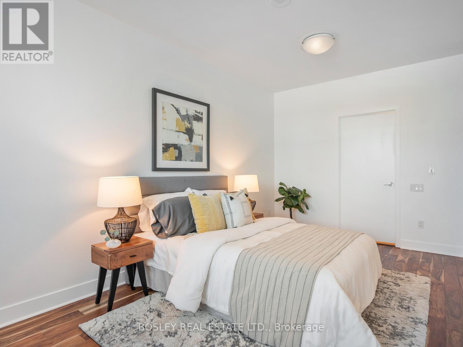 Th 1 - 1048 Broadview Avenue, Toronto, ON - Indoor Photo Showing Bedroom